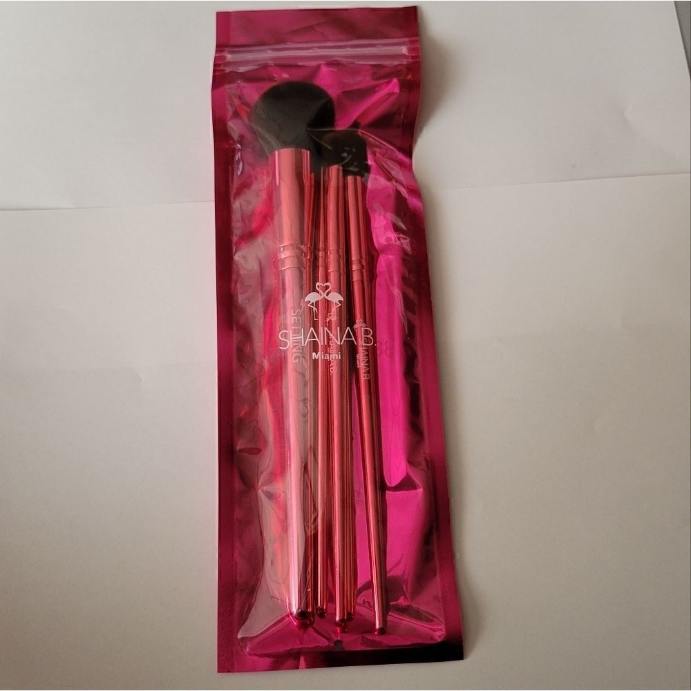 Shaina B. FAB Brush Set